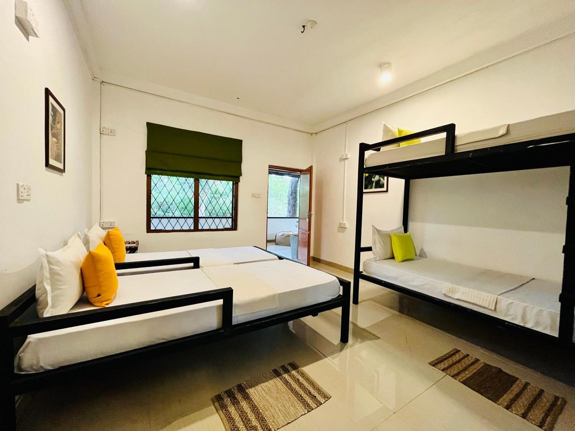 Funky Leopard Safari Lodge Bordering Yala National Park Катарагама Екстериор снимка