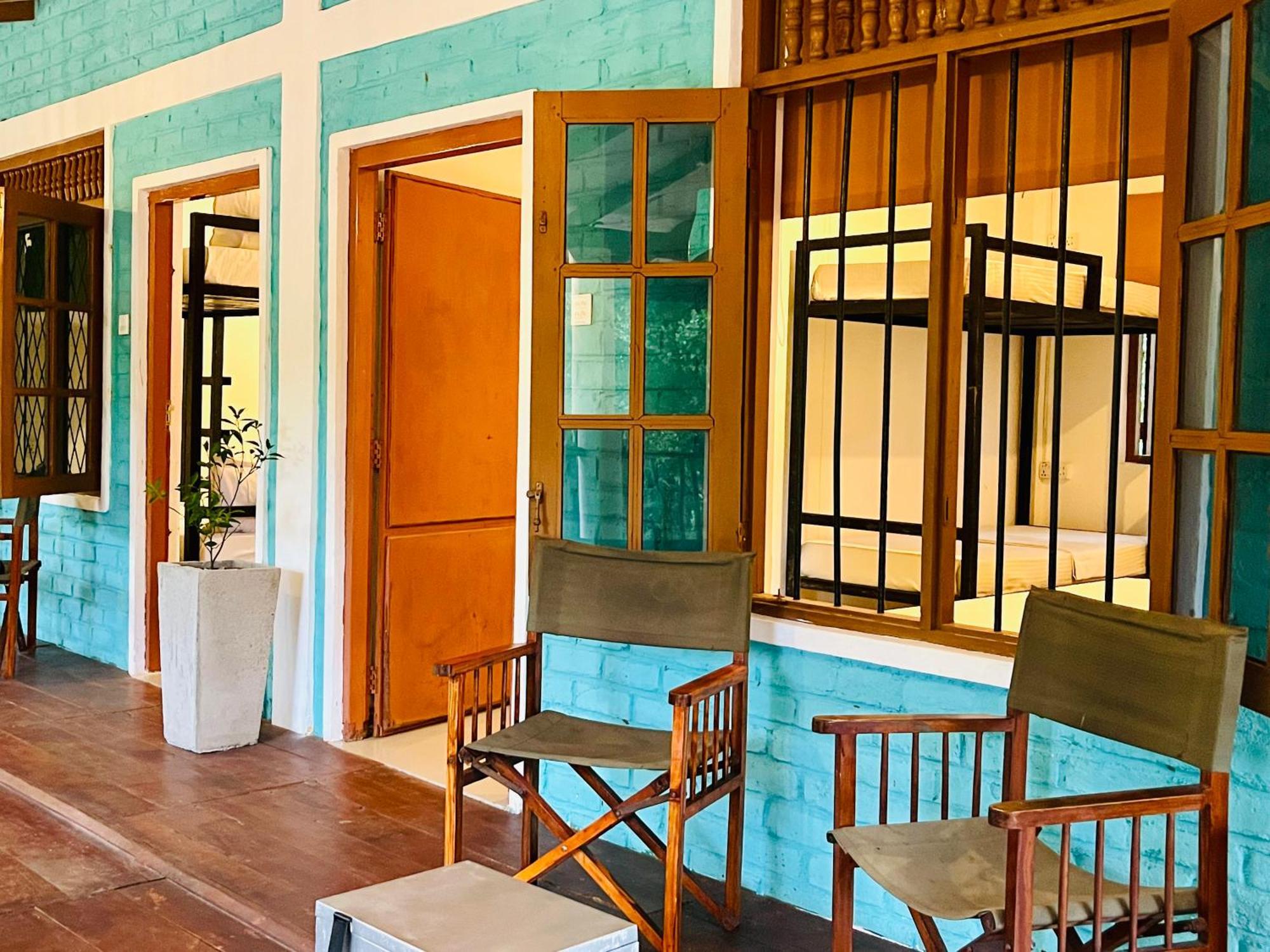 Funky Leopard Safari Lodge Bordering Yala National Park Катарагама Екстериор снимка