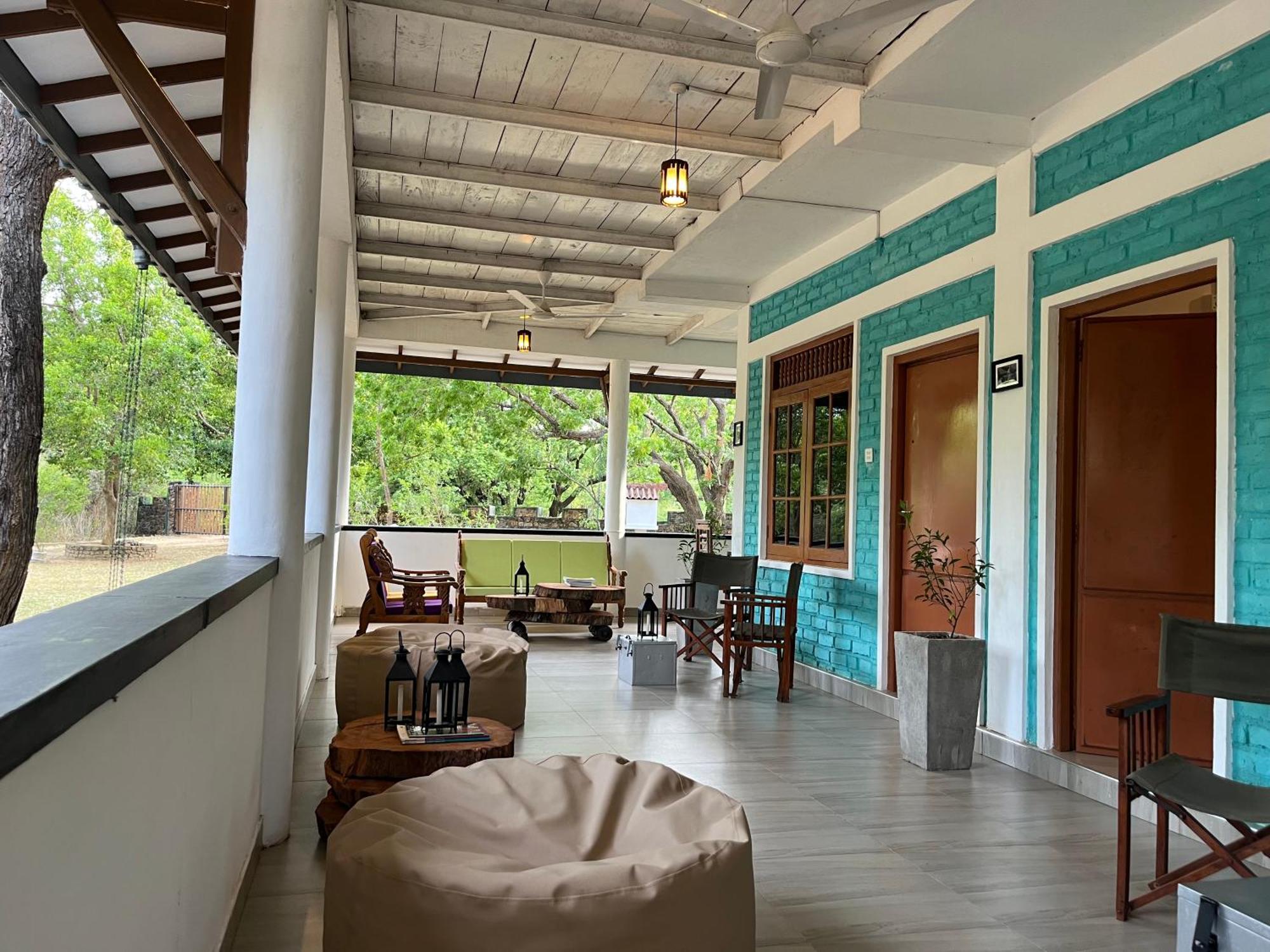 Funky Leopard Safari Lodge Bordering Yala National Park Катарагама Екстериор снимка