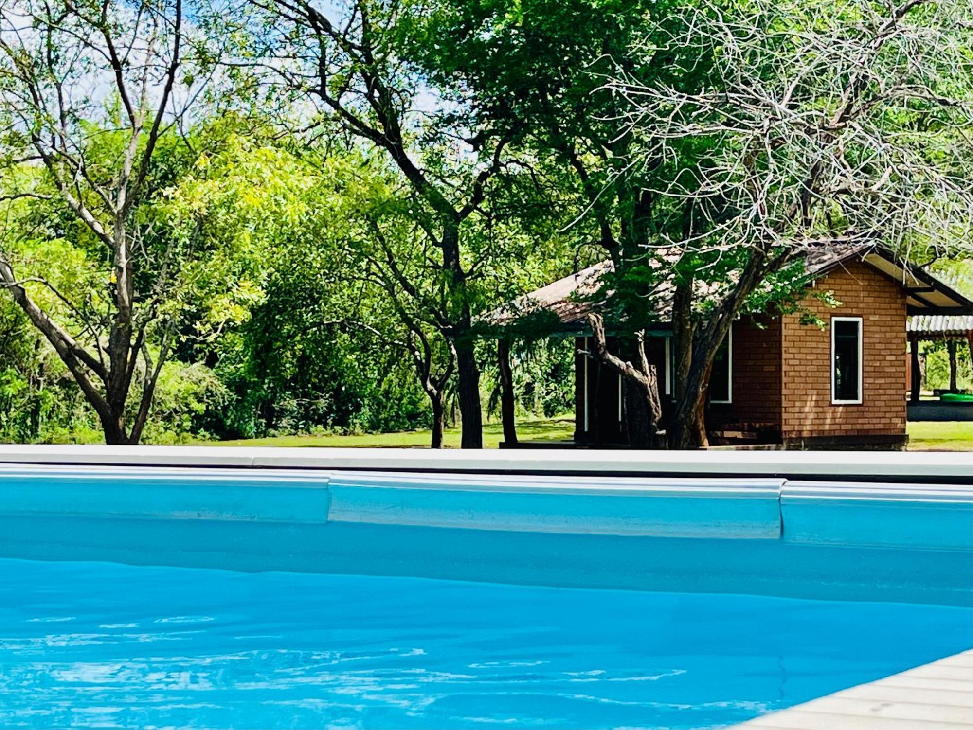 Funky Leopard Safari Lodge Bordering Yala National Park Катарагама Екстериор снимка